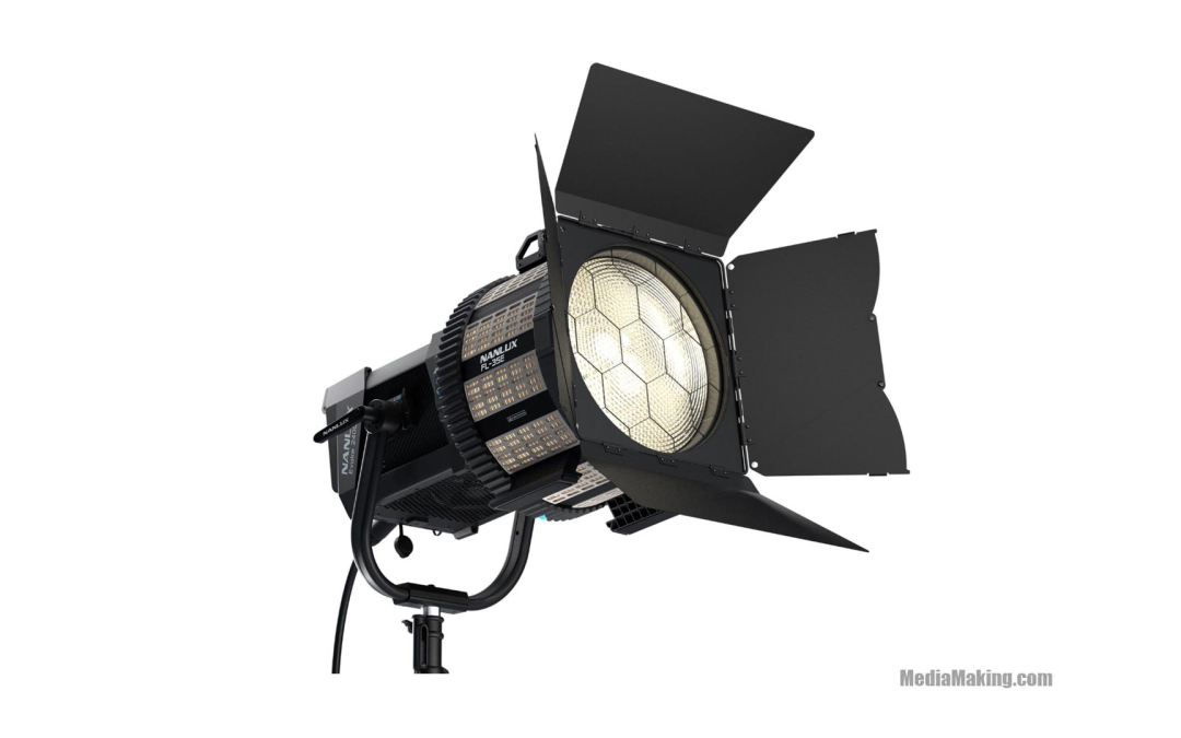 Lente Fresnel con luce LED Nanlux spot Evoke 2400B bicolore