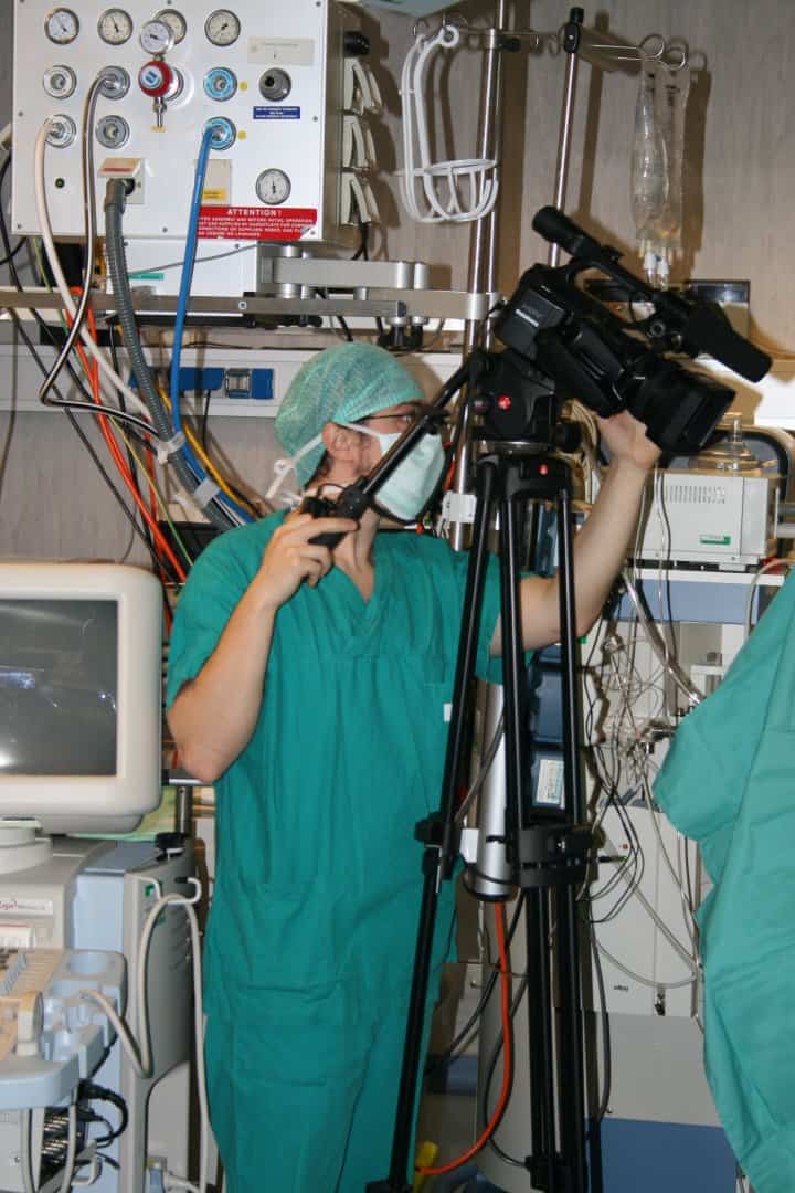 riprese-mediche-interventi-chirurgici-videoproduzione-postproduzione (1)