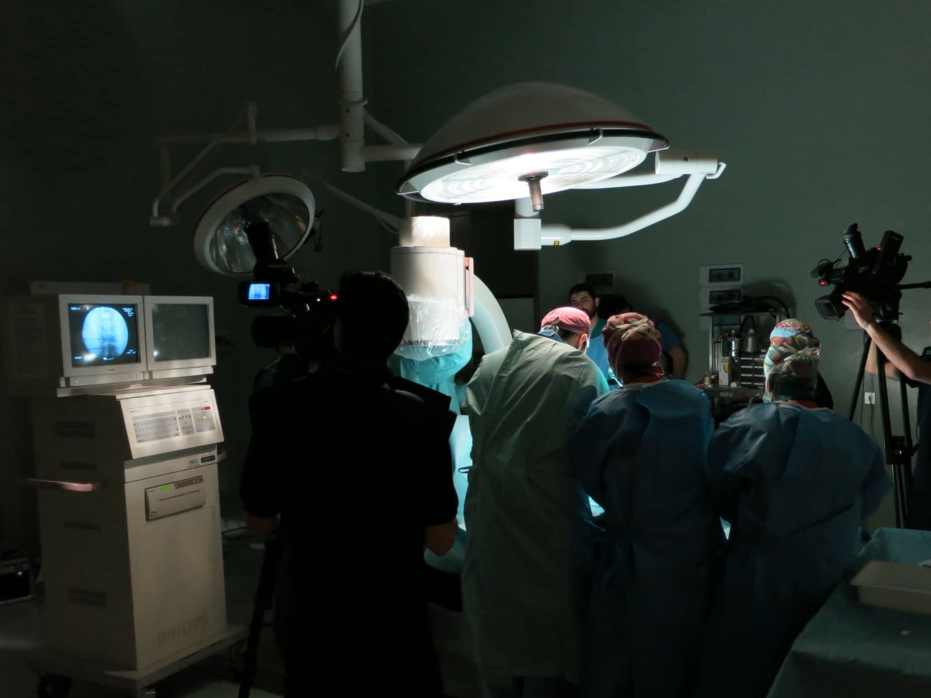 riprese-mediche-interventi-chirurgici-videoproduzione-postproduzione (6)